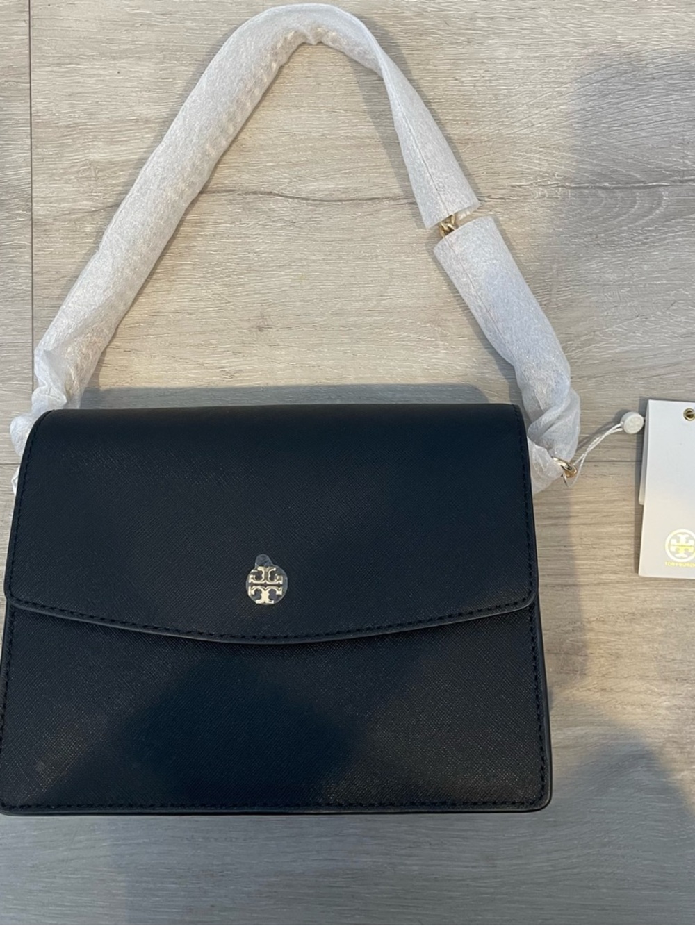 Tory Burch Emerson Envelope Adjustable Shoulder Bag - Black